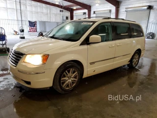 CHRYSLER TOWN & COUNTRY TOURING