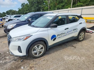 NISSAN KICKS S