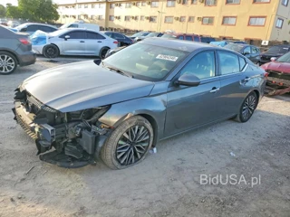 NISSAN ALTIMA SV