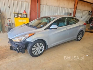 HYUNDAI ELANTRA GLS