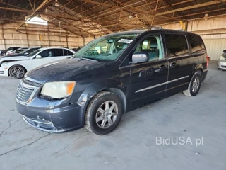 CHRYSLER TOWN & COUNTRY TOURING