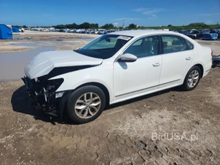 VOLKSWAGEN PASSAT S
