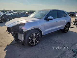 PORSCHE CAYENNE E-HYBRID