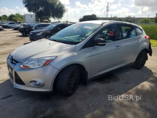FORD FOCUS TITANIUM
