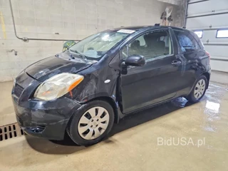 TOYOTA YARIS BASE