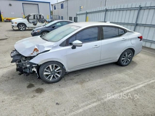NISSAN VERSA SV