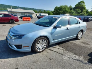 FORD FUSION HYBRID