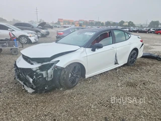 TOYOTA CAMRY XSE