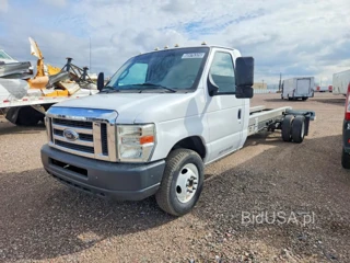 FORD ECONOLINE E450 SUPER DUTY CUTAWAY VAN