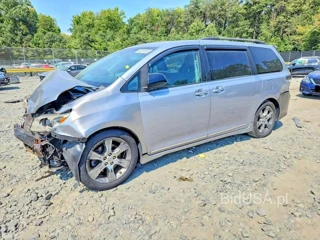 TOYOTA SIENNA CE