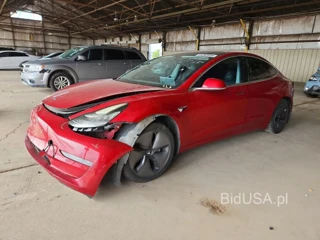 TESLA 3