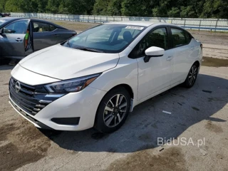 NISSAN VERSA SV