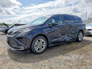 TOYOTA SIENNA LIMITED 7-PASSENGER