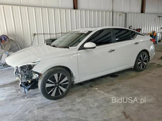 NISSAN ALTIMA SV