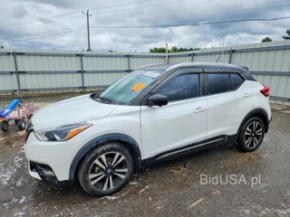 NISSAN KICKS SR