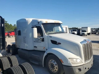 PETERBILT 579