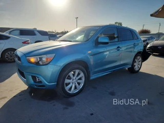 MITSUBISHI OUTLANDER SPORT SE