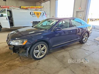 VOLKSWAGEN PASSAT SE