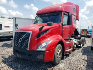 VOLVO VNL