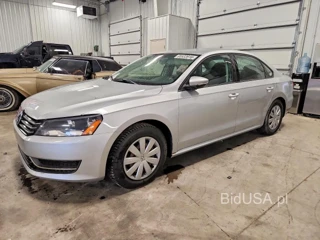 VOLKSWAGEN PASSAT S