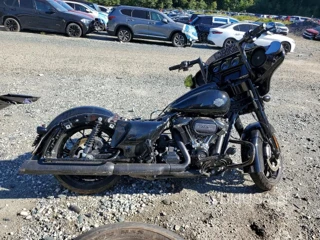 HARLEY-DAVIDSON FLHXS