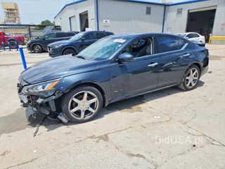 NISSAN ALTIMA SV