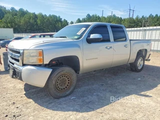 CHEVROLET SILVERADO K1500 LT