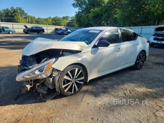 NISSAN ALTIMA SR