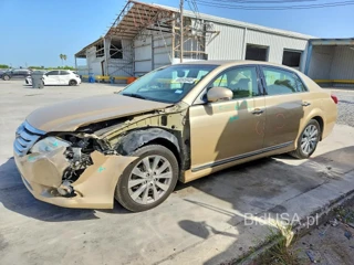 TOYOTA AVALON LIMITED