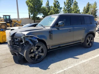 LAND ROVER DEFENDER 110 X-DYNAMIC SE