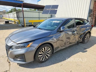 NISSAN ALTIMA SV