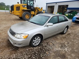 TOYOTA AVALON XLS