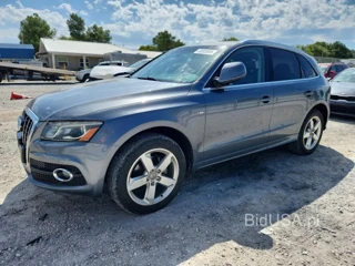 AUDI Q5 PREMIUM PLUS