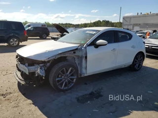 MAZDA 3 PREFERRED