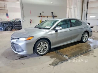 TOYOTA CAMRY XLE