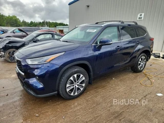 TOYOTA HIGHLANDER XLE