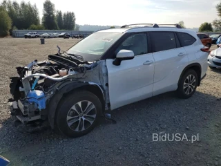 TOYOTA HIGHLANDER XLE