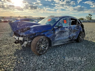 PORSCHE MACAN BASE