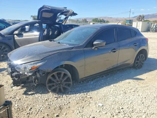 MAZDA 3 TOURING
