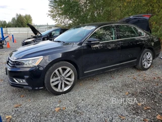 VOLKSWAGEN PASSAT SE