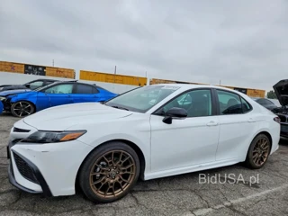TOYOTA CAMRY SE NIGHTSHADE