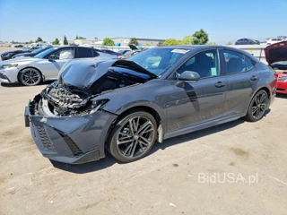 TOYOTA CAMRY XSE