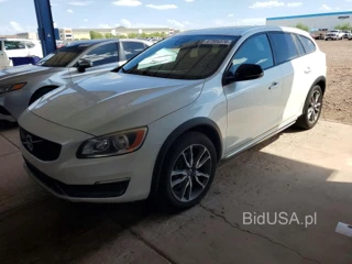 VOLVO V60 CROSS COUNTRY PREMIER