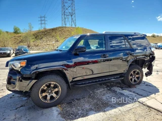TOYOTA 4RUNNER SR5