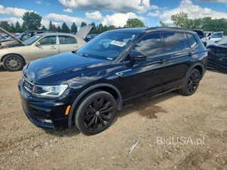 VOLKSWAGEN TIGUAN SE