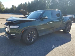 RIVIAN R1T ADVENTURE