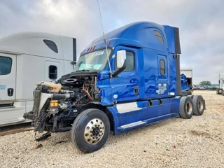FREIGHTLINER CASCADIA 126