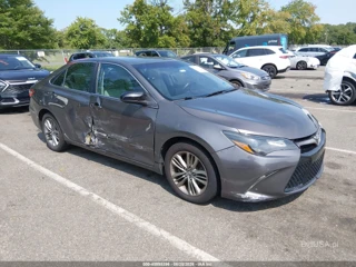 TOYOTA TOYOTA CAMRY SE