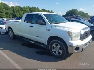 TOYOTA TOYOTA TUNDRA BASE 5.7L V8