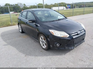 FORD FORD FOCUS TITANIUM